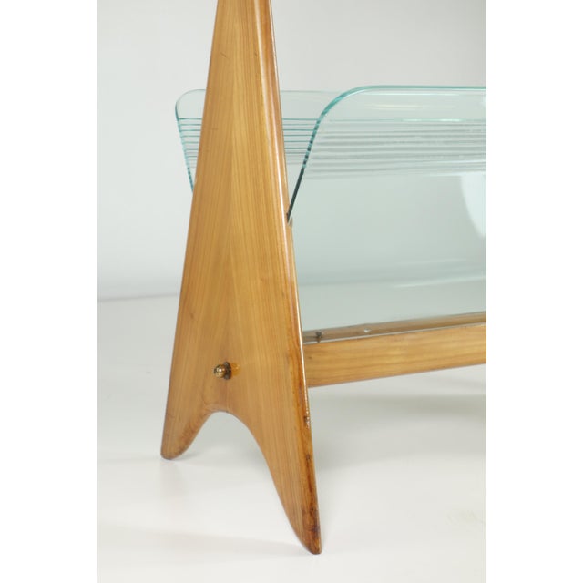 Mid-Century Modern Italian Design Wood Glass Magazine Rack, 1950s For Sale - Image 9 of 14