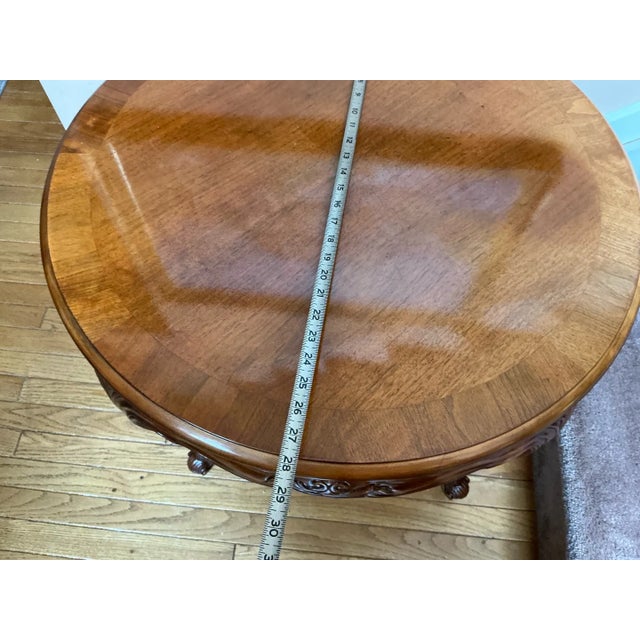 French Provincial Vintage Henredon French Provincial Round Accent Table - Ornate Carved Wood Side Table For Sale - Image 3 of 7