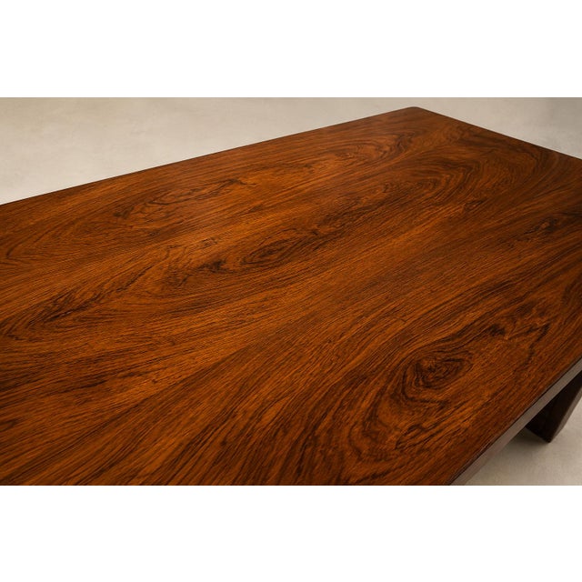 Brazilian Modern Monumental Executive Desk in Rosewood, Sergio Rodrigues, 1959 For Sale - Image 15 of 18