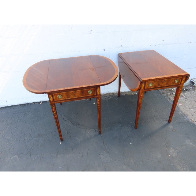 Wellington Hall Mahogany Inlay Drop Leaf Mahogany Side End Tables a Pair 6567 For Sale - Image 4 of 17