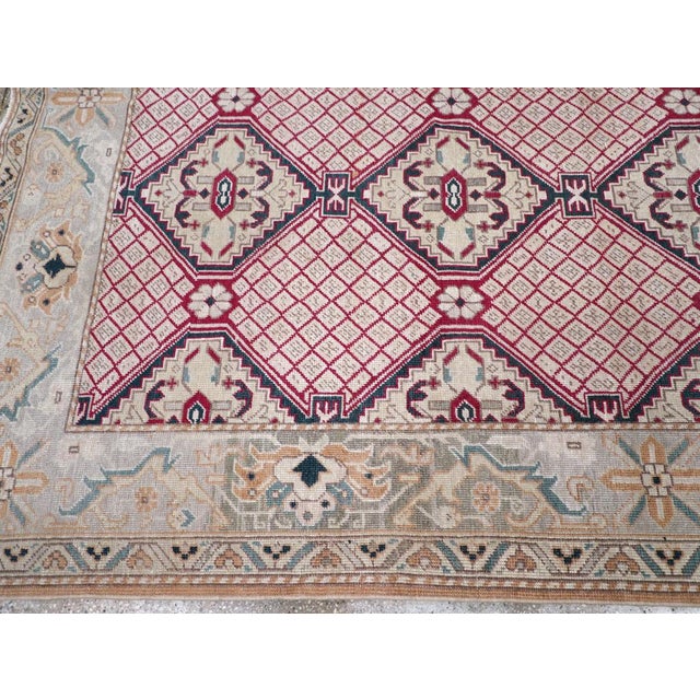 Textile Galerie Shabab Collection Mid-20th Century Turkish Sivas Rug For Sale - Image 7 of 10