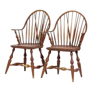 Mid 20th Century Pair of Eldred Wheeler Red Brace Back Windsor Arm Chairs Benchmade in New Hampshire For Sale