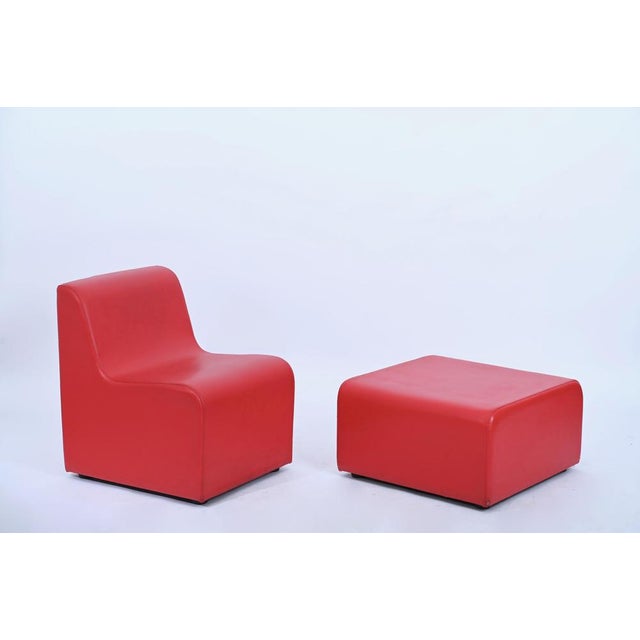 Mid-Century Modular Armchairs and Pouf in Red Leatherette, Italy, 1980s, Set of 3 For Sale - Image 15 of 17