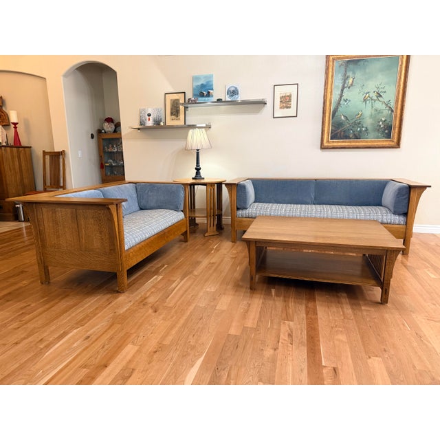 1990s Stickley Living Room Set, Prairie Sofa (Settle). Love Seat, Coffee Table and Round Table For Sale In Denver - Image 6 of 12