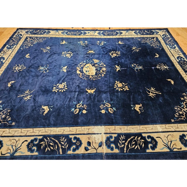 Antique Chinese Art Deco Rug, Hand-Knotted Wool Pile, Floral Motifs, 1900s For Sale - Image 12 of 13