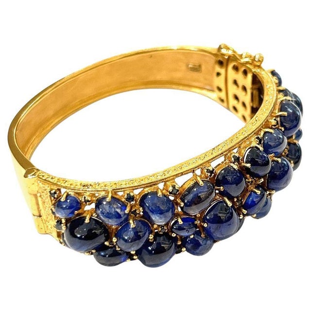 Bochic "Capri" Vintage Blue Sapphire Cabochon Bangle Set in 18K Gold & Silver For Sale - Image 15 of 18