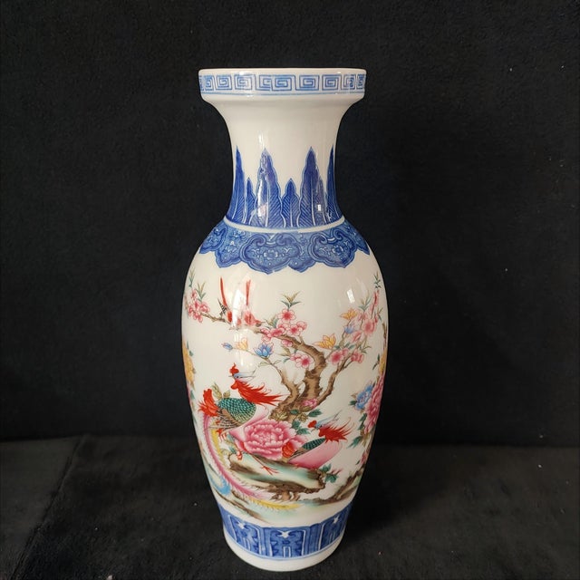 Chinese Ceramic Vase,Famille Rose Porcelain Vase Hand Painted Flowers and Birds Pattern For Sale In Seattle - Image 6 of 12