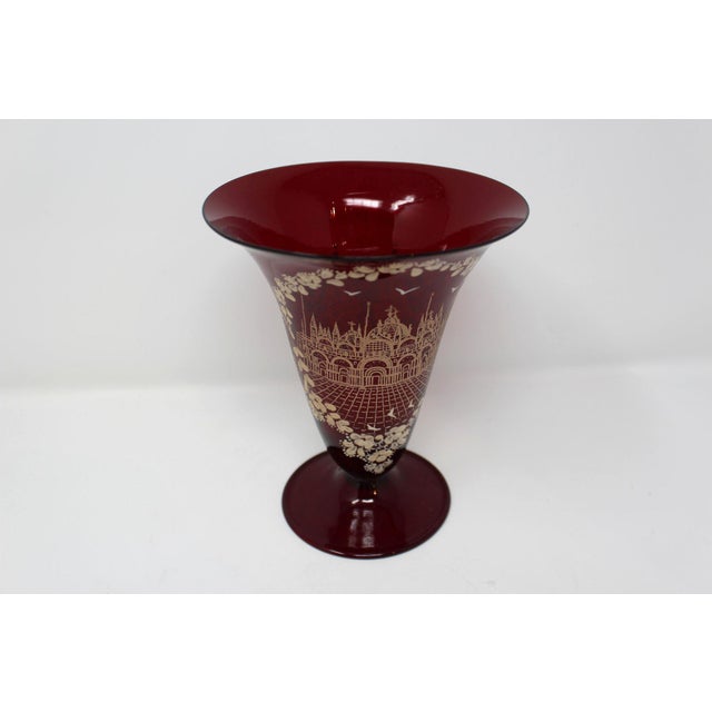 Very unusual and fun vintage souvenir collectible from Venice, Italy. Features a drawing of Piazza San Marco. A matching...
