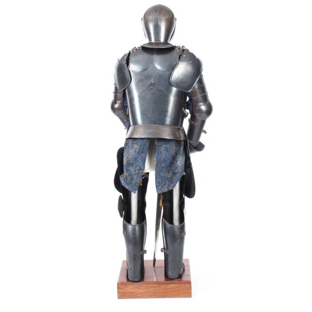 Complete Suit of Armour, Castell Gyrn, 20th Century For Sale - Image 15 of 18