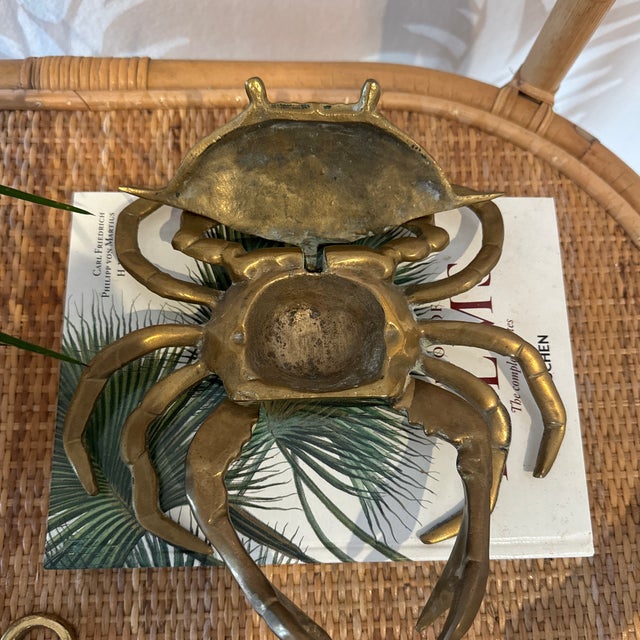 Large Vintage Brass Crab Ashtray/Trinket Box For Sale In New York - Image 6 of 10