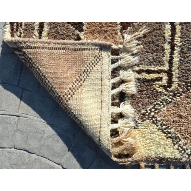 Hand-Knotted Turkish Runner Rug . Tribal Herki . Pure Natural Undyed Wool - 2′10″ × 11′1″ For Sale - Image 11 of 11