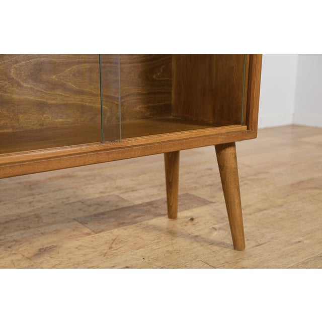 Mid-Century Modern Oak Display Cabinet with Sliding Glass Doors, 1970s For Sale - Image 11 of 13