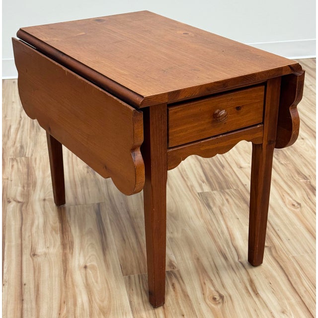 Farmhouse Vintage Broyhill Pine Drop Leaf Side Table For Sale - Image 3 of 16