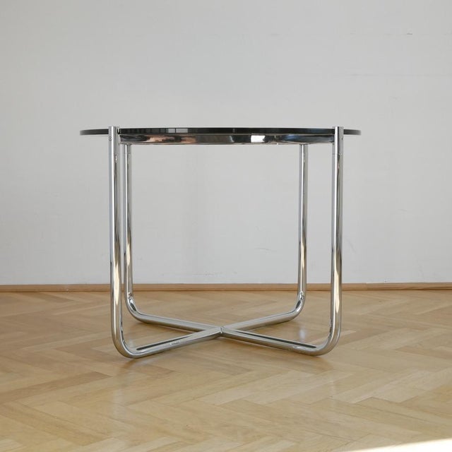 1970s MR Table in Smoked Glass by Ludwig Mies Van Der Rohe for Knoll International, 1970s For Sale - Image 5 of 7