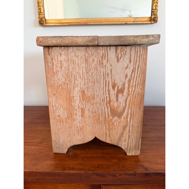 Folk Art Equestrian Decor Boot Shine Box/Stool For Sale In Savannah - Image 6 of 12