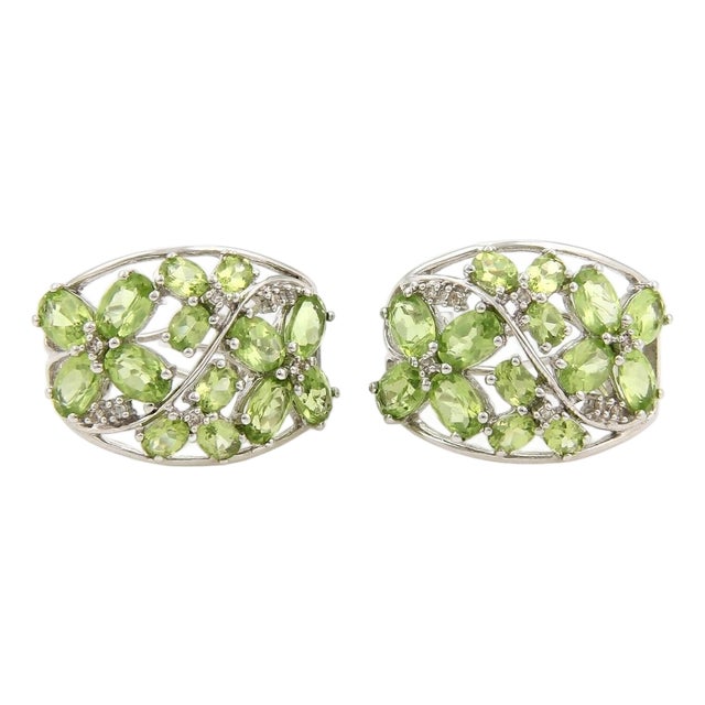 Mid 20th Century Pair of Peridot & Diamonds 14k White Gold Wide Semi Hoop Earrings For Sale
