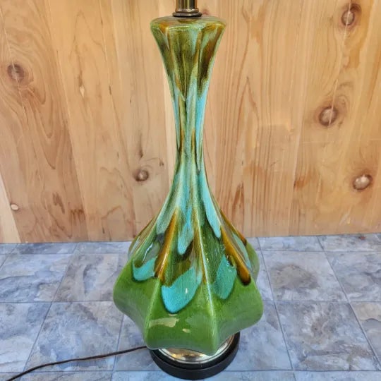 Metal Mid Century Modern Green Table Lamps - Pair For Sale - Image 7 of 11