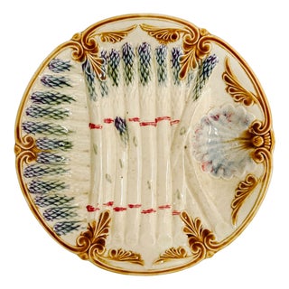 Antique French Barbotine Asparagus Plate With Scalloped Sauce Well, Circa 1890 For Sale