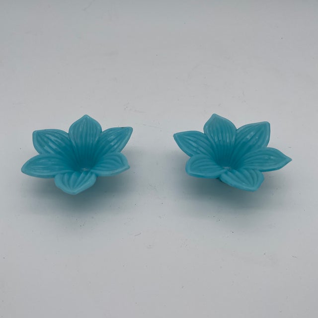French Late 19th Century Pair of French Blue Opaline Glass Flowers For Sale - Image 3 of 4