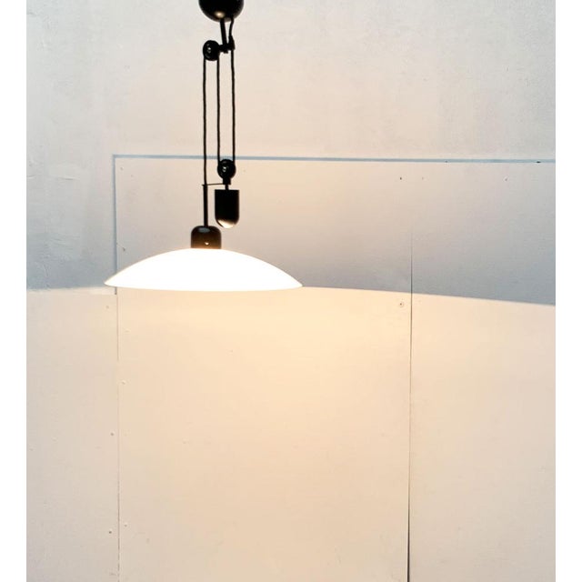 Vintage Postmodern Counterweight Pendant Lamp from Metalarte, 1980s For Sale - Image 5 of 18