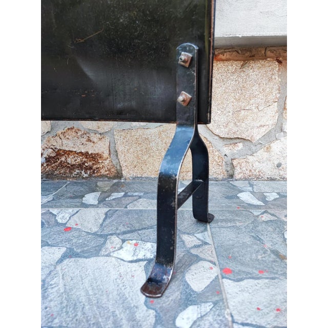 Art Nouveau fireplace screen, dimensions: height 104.5 cm, width 55 cm, depth 19.5 cm.