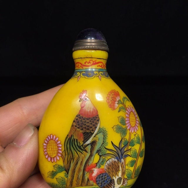 Traditional Late 19th Century Glass Snuff Bottle With Painted Rooster and Flower Motif, 150g For Sale - Image 3 of 9