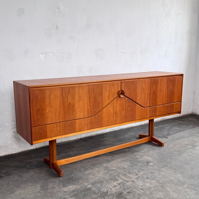 Brown Teak Envelope Sideboard from McIntosh of Kirkcaldy, 1970s For Sale - Image 8 of 16