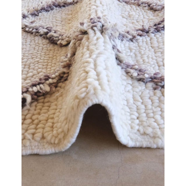 1980s Moroccan Kilim Beni Ourain Rug - 8.8 X 5.4 Ft For Sale - Image 4 of 8