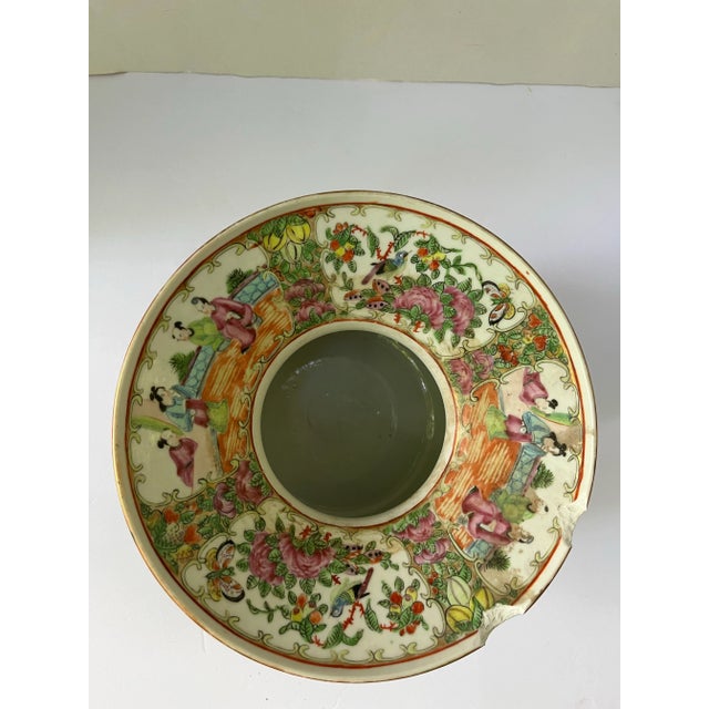 Antique Chinese Rose Medallion Porcelain Vase For Sale - Image 10 of 10