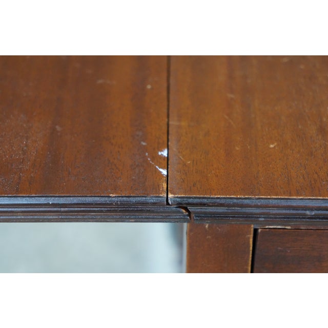 Imperial Furniture, Grand Rapids Vintage Imperial Sheraton Style Mahogany Drop Leaf Gateleg Pembroke Side Table For Sale - Image 4 of 18