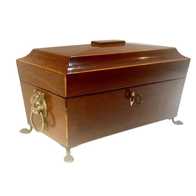 Traditional Early 19th Century English Regency Tea Caddy With Original Key For Sale - Image 3 of 13
