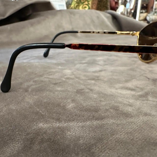 1990s High Quality Faux Tortoise Shell Acetate Gianfranco Ferrè Sunglasses For Sale - Image 6 of 8