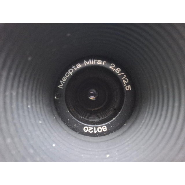 Meopta A8G Czechoslovak Handheld Film Movie Camera with Original Case, 1960 For Sale - Image 3 of 18