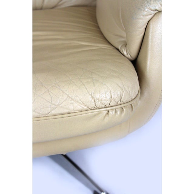 Vintage Finnish Leather Swivel Lounge Chair with Adjustable Recline from Peem, 1970s For Sale - Image 11 of 13