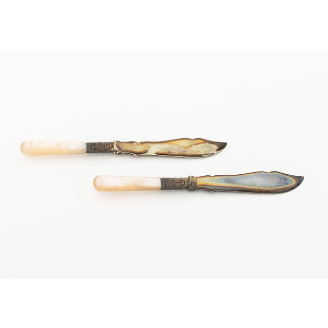 Late 19th Century Pair of Victorian Silver Plate and Mother-of-Pearl Fish Knives For Sale - Image 5 of 13
