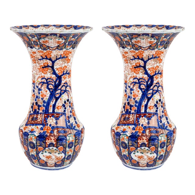 Antique Japanese Imari Vases Pair Meiji Period Floral Design For Sale