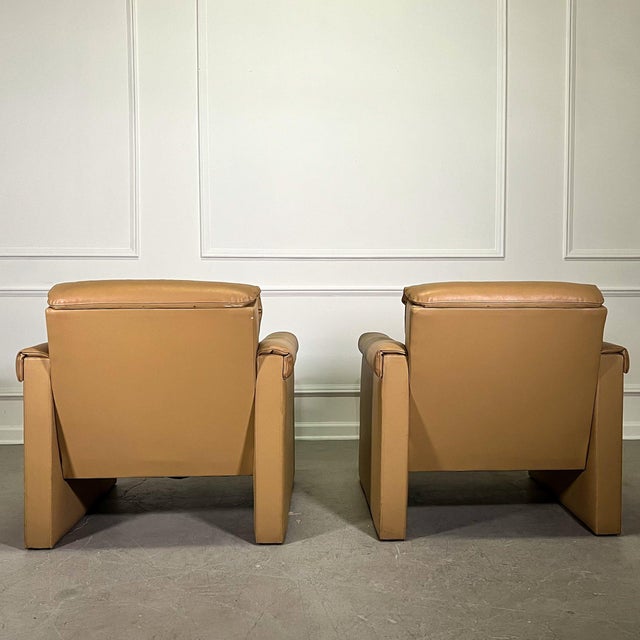 Post Modern Slab Sided Tan Leather Club Chairs - a Pair For Sale In Tampa - Image 6 of 8