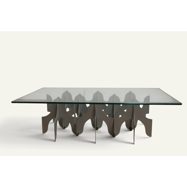 Silver Minimalist Sculptural Coffee Table in Metal and Glass, 1980s For Sale - Image 8 of 18