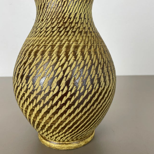 Beige Small Ceramic Pottery Vase from Dümmler and Breiden, Germany, 1950s For Sale - Image 8 of 18