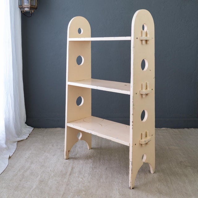 Rustic Arts and Crafts Pink Painted Bookshelf With Roycroft Peg Construction For Sale - Image 3 of 18