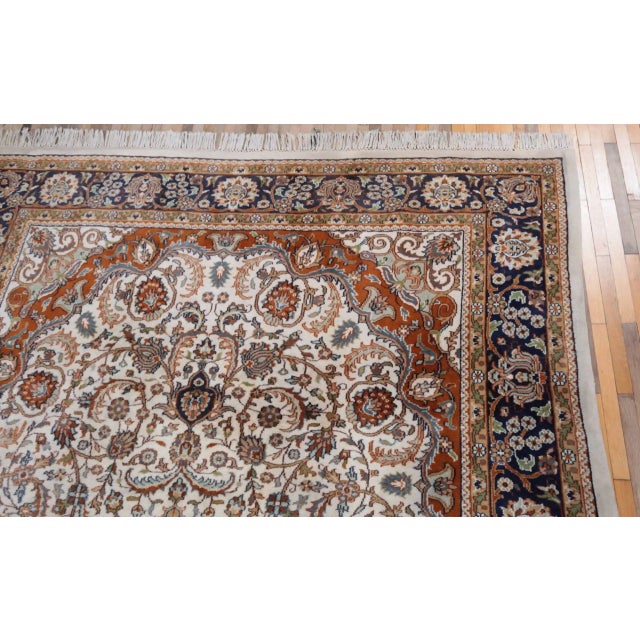 Indian Hand-Knotted Laver Rug, 1990s For Sale - Image 4 of 7