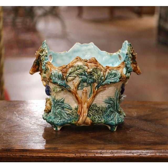 19th Century French Painted Majolica Cachepot With Hunt Trophy Motifs For Sale In Dallas - Image 6 of 12