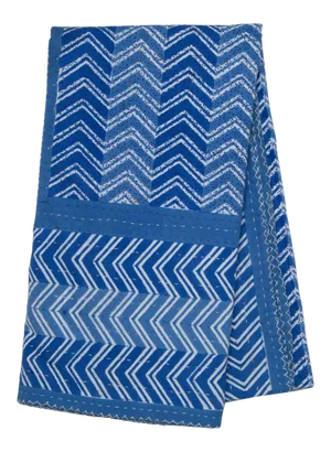 Chevron Hand Stitched Quilted Tablecloth, 8-seat table - Blue