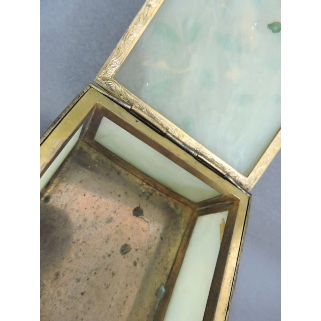 Antique Chinese Pale Green Jade Panel Trinket Box With Cloisonné Enamels - Hinged Gilt Catchall With Semi Precious Stone Flowers For Sale - Image 9 of 9
