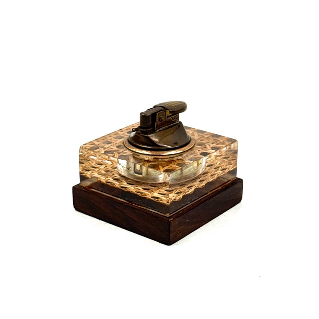 Mid-20th Century Lucite Table Lighter, Italy 1970s For Sale - Image 4 of 8