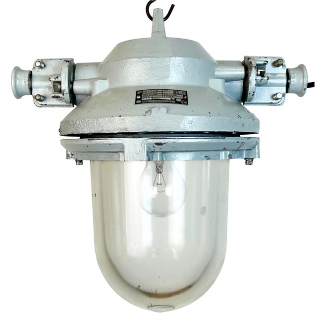 Vintage Industrial Cast Aluminium Light from Elektrosvit, 1970s For Sale - Image 14 of 14