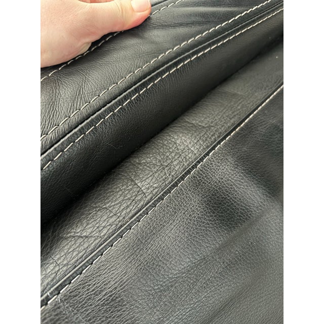 2010s Designer Italian-Style Leather Sofa in Carbon Black For Sale - Image 5 of 10