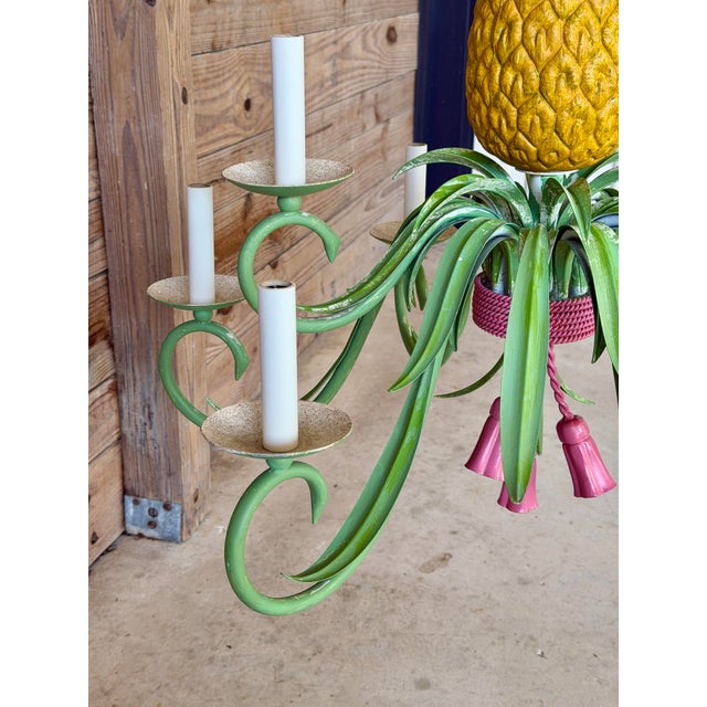 1990s Vintage Whimsical Coastal Regency Pineapple Tole Nine-Light Chandelier For Sale - Image 5 of 12