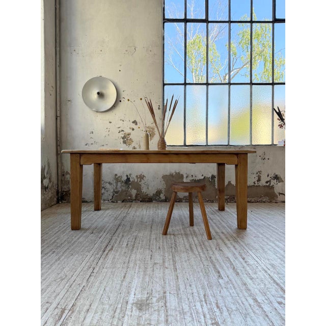 Old rustic style farm table in solid oak with spindle legs. we love the very light color of the wood, the generous format...