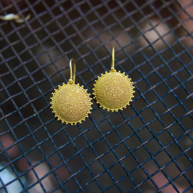 Vintage 22k Gold Hand-Granulated Sunflower Earrings, Pair For Sale - Image 9 of 10